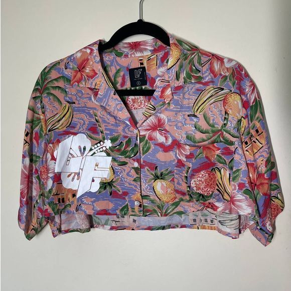 LF The‎ Brand Cropped Hawaiian Button Front Shirt Size Small - Picture 1 of 4